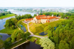 Discover the World’s Most Iconic Castles: Open for Tours Globally